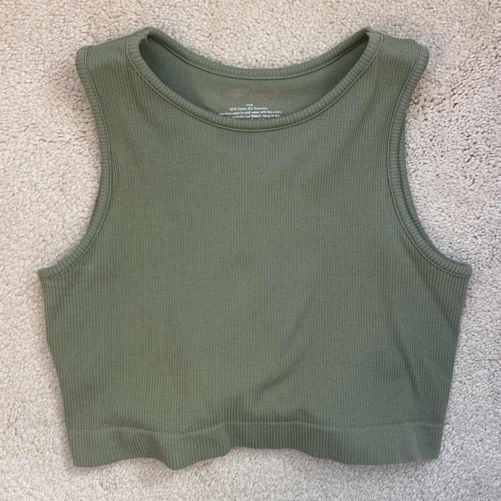 Suzette Collection Open Tie-Back Ribbed Crop Tank - Picture 2 of 6